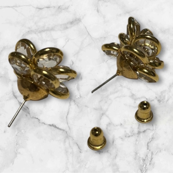 💎💟Vintage Flower Crystal Earrings - Picture 2 of 12